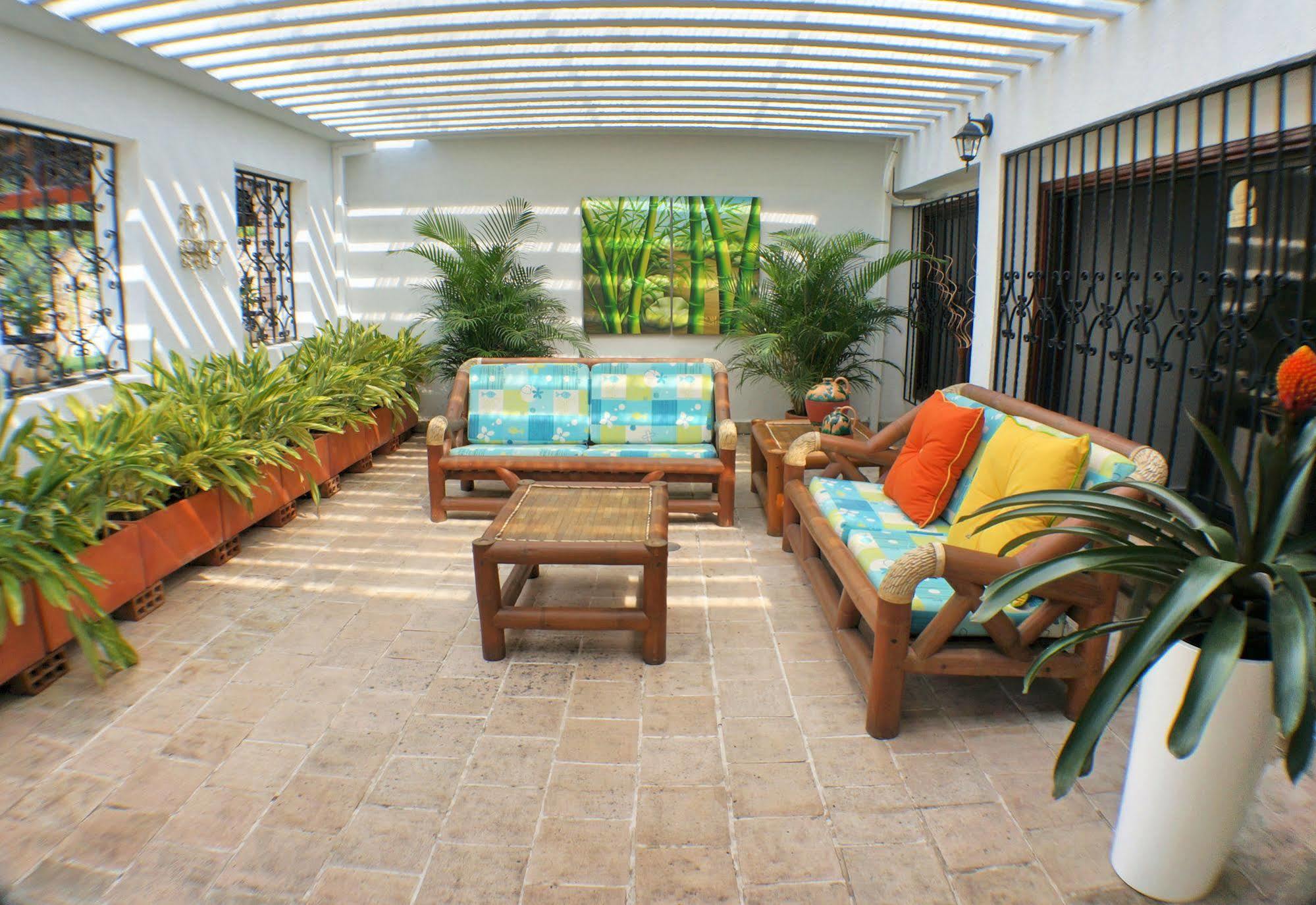 Urban Hotel Boutique Menga Exterior foto